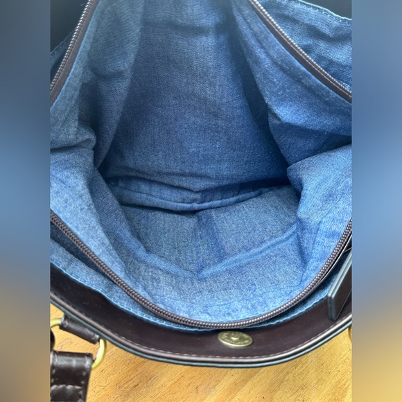 Giani Bernini 2 Tone Leather Shoulder Tote - Picture 6 of 9